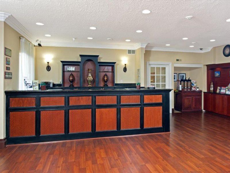 Country Inn & Suites By Radisson, Bloomington-Normal Airport, Il Zewnętrze zdjęcie