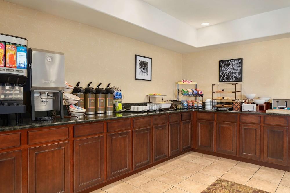 Country Inn & Suites By Radisson, Bloomington-Normal Airport, Il Zewnętrze zdjęcie