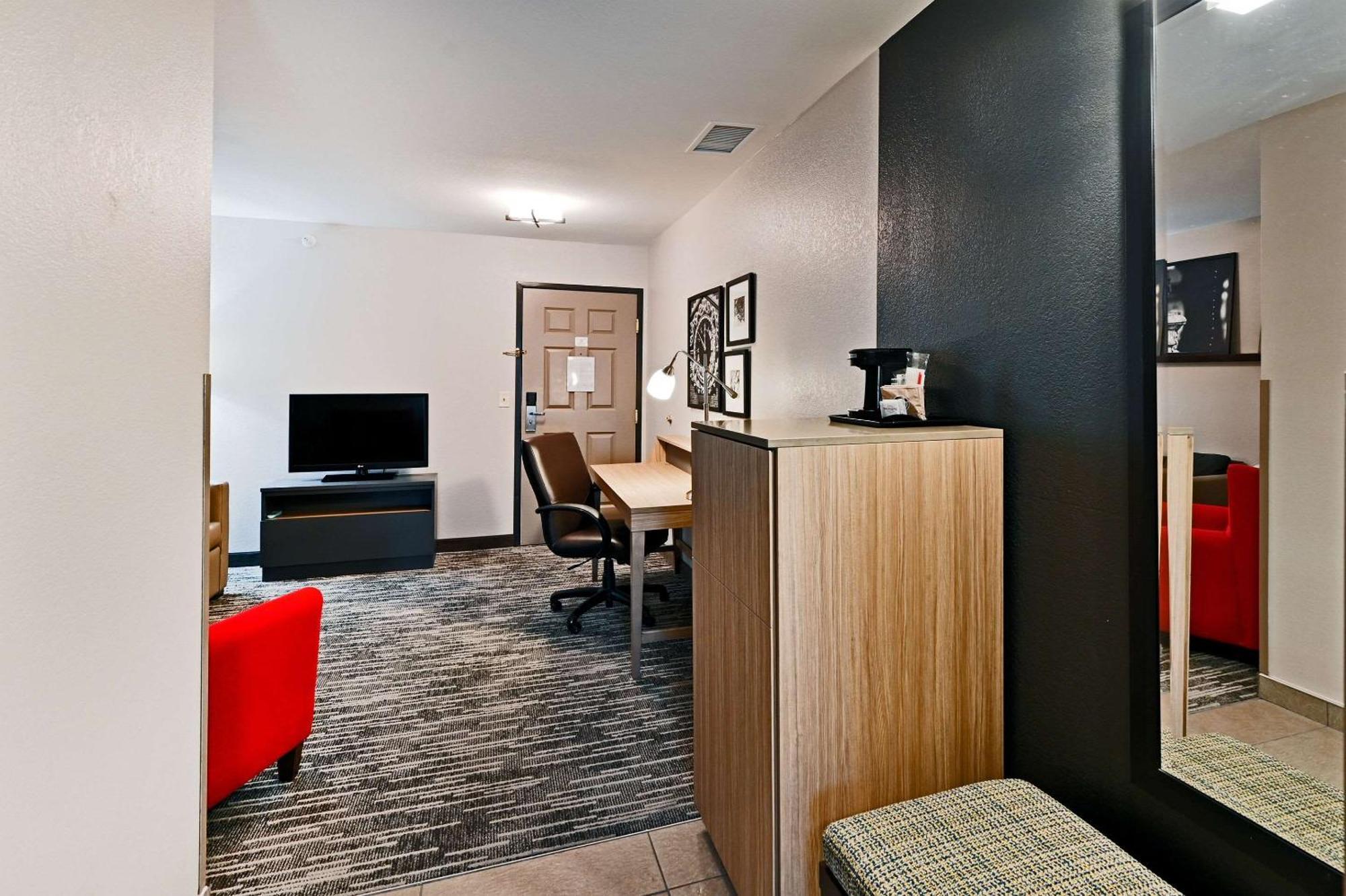 Country Inn & Suites By Radisson, Bloomington-Normal Airport, Il Zewnętrze zdjęcie